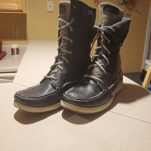 Women's Black Leather Sperry Boots